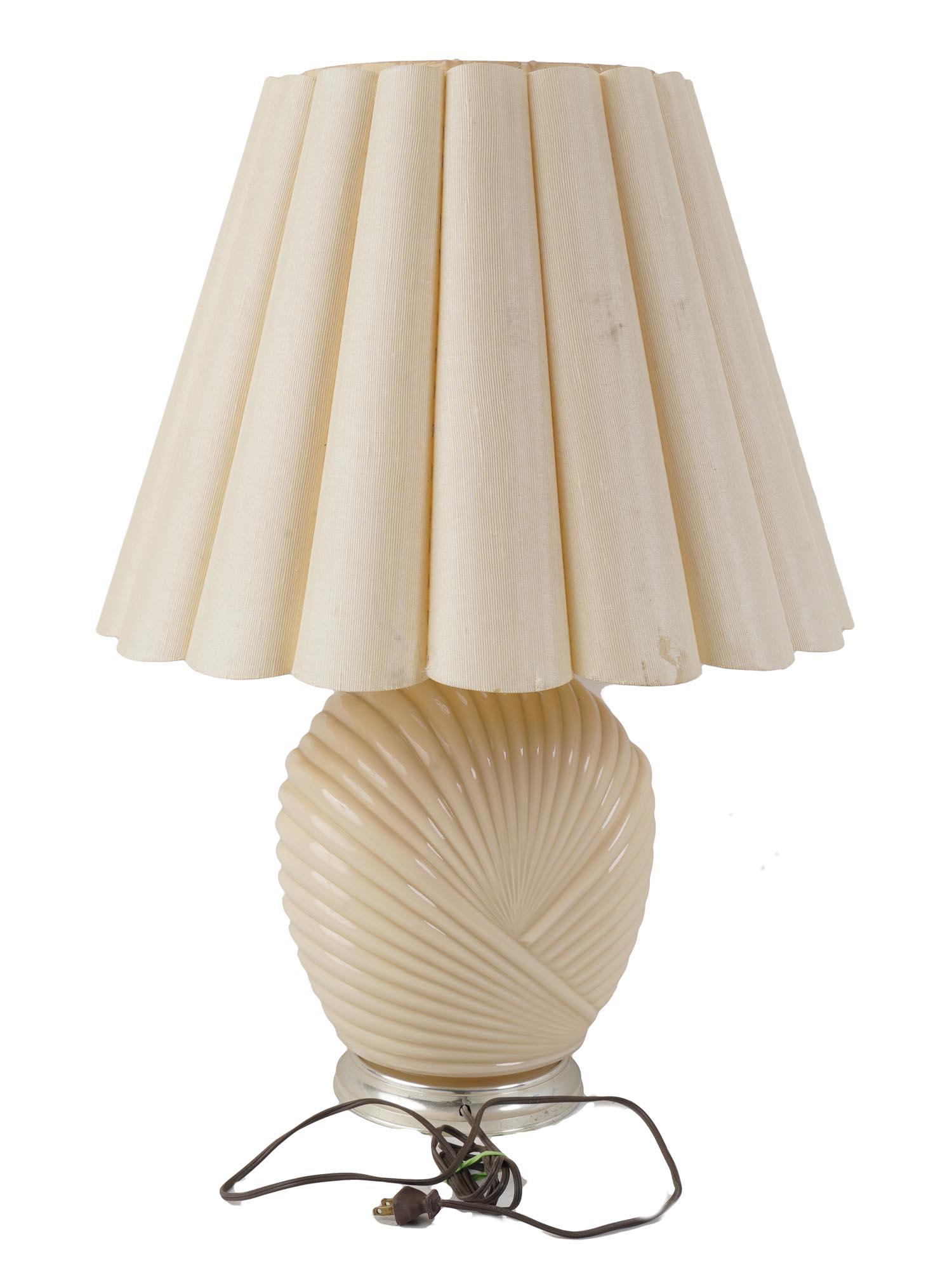 VINTAGE BEIGE SHELL TABLE LAMP MID CENTURY STYLE PIC-1